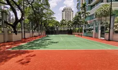 Фото 3 of the Communal Gym at The Park Chidlom