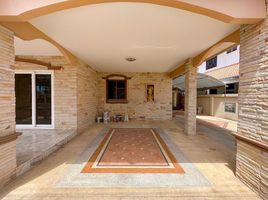 5 Bedroom House for sale at Wonderland II, Na Kluea