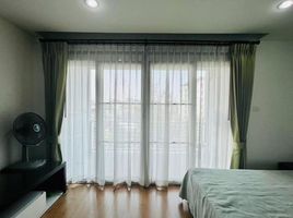 1 Schlafzimmer Wohnung zu vermieten im Rawee Waree Residence, Suthep, Mueang Chiang Mai