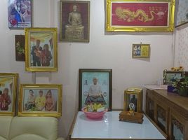 2 Bedroom Townhouse for sale at Parichat Village, Bang Khu Wat