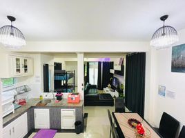 2 Schlafzimmer Villa zu verkaufen in Pattaya, Chon Buri, Nong Pla Lai