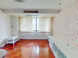 4 Bedroom Condo for rent at Charan Tower, Khlong Tan Nuea, Watthana