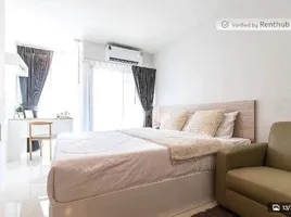 1 Bedroom Hotel for sale in Prasanmit Hospital, Sam Sen Nai, Sam Sen Nai