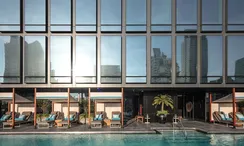 Fotos 2 of the สระว่ายน้ำ at The Ritz-Carlton Residences At MahaNakhon