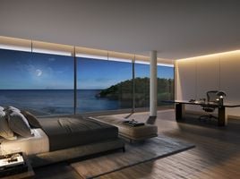 在Crescent Bay Beachfront Villas出售的5 卧室 屋, Wichit