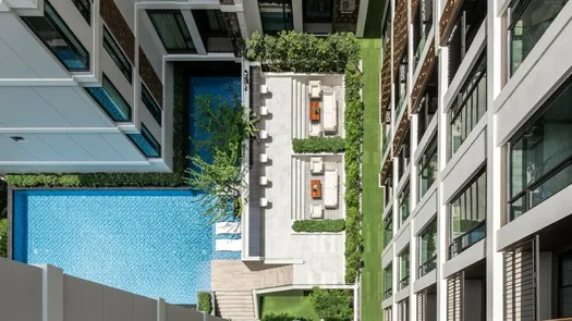 Фото 1 of the Communal Pool at Maestro 14 Siam - Ratchathewi