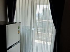 Studio Apartment for rent at Supalai Park Ekkamai-Thonglor, Bang Kapi