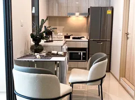 1 Bedroom Condo for rent at Life One Wireless, Lumphini