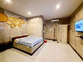 5 Schlafzimmer Villa zu verkaufen im Baan Prommrit, Nong Kae