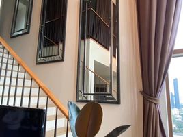 1 Bedroom Condo for sale at The Emporio Place, Khlong Tan