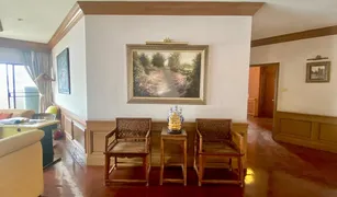 ขายคอนโด 3 ห้องนอน ใน พระโขนงเหนือ, กรุงเทพมหานคร คาสเซิล ฮิลส์ แมนชั่น