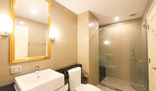 1 Bedroom Condo for sale in Huai Khwang, Bangkok Supalai Wellington