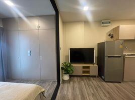 1 Bedroom Condo for sale at Atmoz Ratchada - Huaikwang, Sam Sen Nok