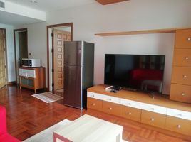 1 Bedroom Apartment for rent at Baan Somthavil, Lumphini