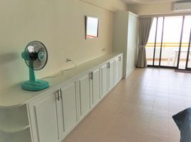 Studio Apartment for rent at Sunshine Beach Condotel, Na Chom Thian, Sattahip