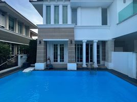 4 Schlafzimmer Villa zu vermieten im Warabodin Wongwaen-Lamlukka, Bueng Kham Phroi