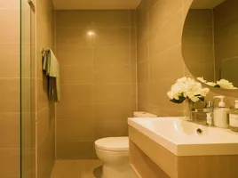 2 Bedroom Condo for sale at Reference Sathorn - Wongwianyai, Samre