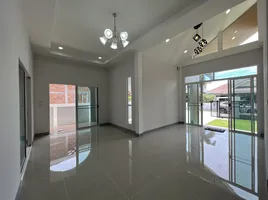 3 Bedroom Villa for sale at Baan Wang Nam Rin 1, San Phak Wan, Hang Dong