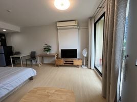 Studio Apartment for rent at Supalai Oriental Place Sathorn-Suanplu, Thung Mahamek, Sathon, Bangkok