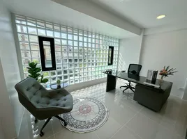 4 Bedroom Townhouse for sale in Bang Mot, Thung Khru, Bang Mot