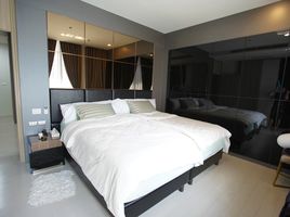 2 Bedroom Apartment for sale at Noble Ploenchit, Lumphini