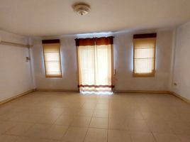 3 Bedroom Townhouse for sale at K.C. Ramintra 5, Sam Wa Tawan Tok, Khlong Sam Wa