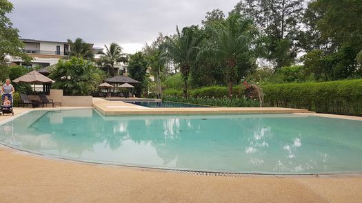 Fotos 1 of the 游泳池 at Chom Tawan Villa