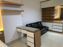 Studio Appartement zu vermieten im Life @ Thaphra, Talat Phlu, Thon Buri