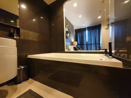 1 Bedroom Condo for sale at Rhythm Sathorn, Thung Wat Don