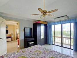 2 Schlafzimmer Wohnung zu verkaufen im Holiday Condo View, Nong Prue