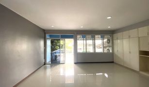 4 Bedrooms Townhouse for sale in Khlong Toei, Bangkok Baan Ruam Chit 22