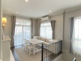 4 Bedroom House for sale at Nantawan Bangna Km.7, Bang Kaeo