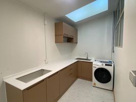 2 Bedroom Townhouse for rent in Bangkok, Khlong Tan Nuea, Watthana, Bangkok