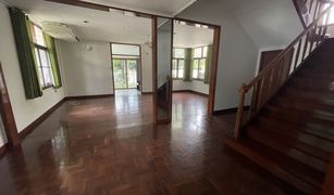 4 Bedrooms House for sale in Thung Mahamek, Bangkok 