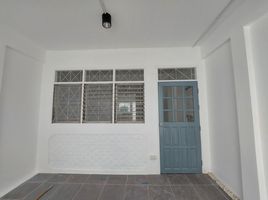 2 Bedroom Townhouse for rent in Ministry Of Public Health MRT, Talat Khwan, Talat Khwan