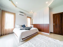5 Bedroom House for sale at Suksabai Villa, Nong Prue