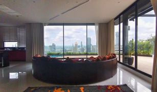 3 Bedrooms Penthouse for sale in Thung Mahamek, Bangkok Sathorn Gardens