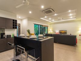 3 спален Вилла на продажу в Sunset Garden Phase 2, Раваи, Пхукет Тощн, Пхукет