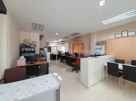 5 Bedroom Townhouse for sale in Mueang Pathum Thani Pathum Thani, Bang Prok, Mueang Pathum Thani, Pathum Thani, Thailand