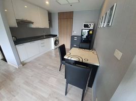 Studio Appartement zu vermieten im Noble Remix, Khlong Tan