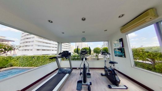 3D视图 of the Communal Gym at 49 Plus