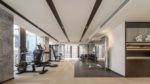 Photos 1 of the Fitnessstudio at Tonson One Residence