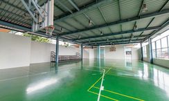 Fotos 3 of the Basketball Court at Bangkok Garden