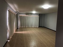 Studio Apartment for rent at Bangna Complex, Bang Na