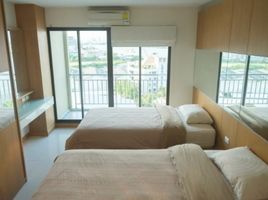 3 Schlafzimmer Wohnung zu vermieten im Lumpini Place Narathiwas-Chaopraya, Chong Nonsi, Yan Nawa