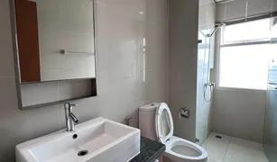 1 Bedroom Condo for sale in Khlong Ton Sai, Bangkok Villa Sathorn