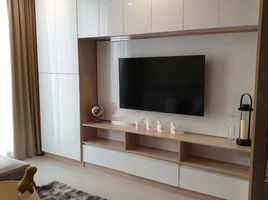 2 Schlafzimmer Appartement zu verkaufen im Noble Ploenchit, Lumphini