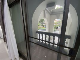 3 Schlafzimmer Appartement zu vermieten im Royal Castle, Khlong Tan Nuea, Watthana, Bangkok