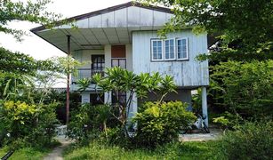 Nai Mueang, Surin တွင် 4 အိပ်ခန်းများ အိမ် ရောင်းရန်အတွက်