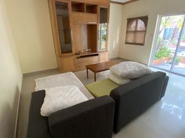 1 Schlafzimmer Wohnung zu vermieten im El Patio, Khlong Toei Nuea